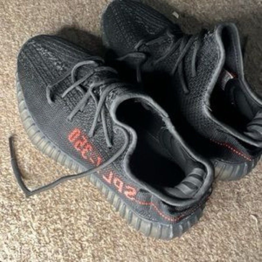 yeezy bred red /black